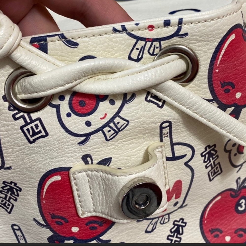 Hello kitty mini backpack. Super buttery soft leather. BoxLunch exclusive. - Picture 8 of 11